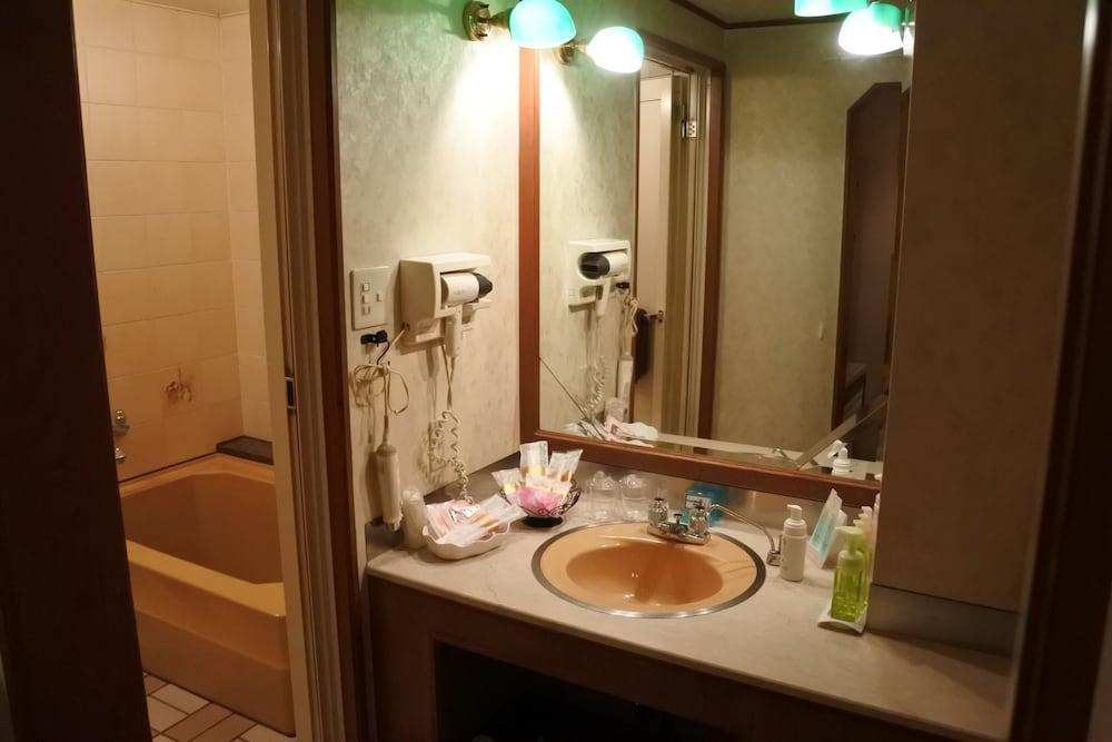 Hotel Dressy (Adults Only) Himeji Exterior photo